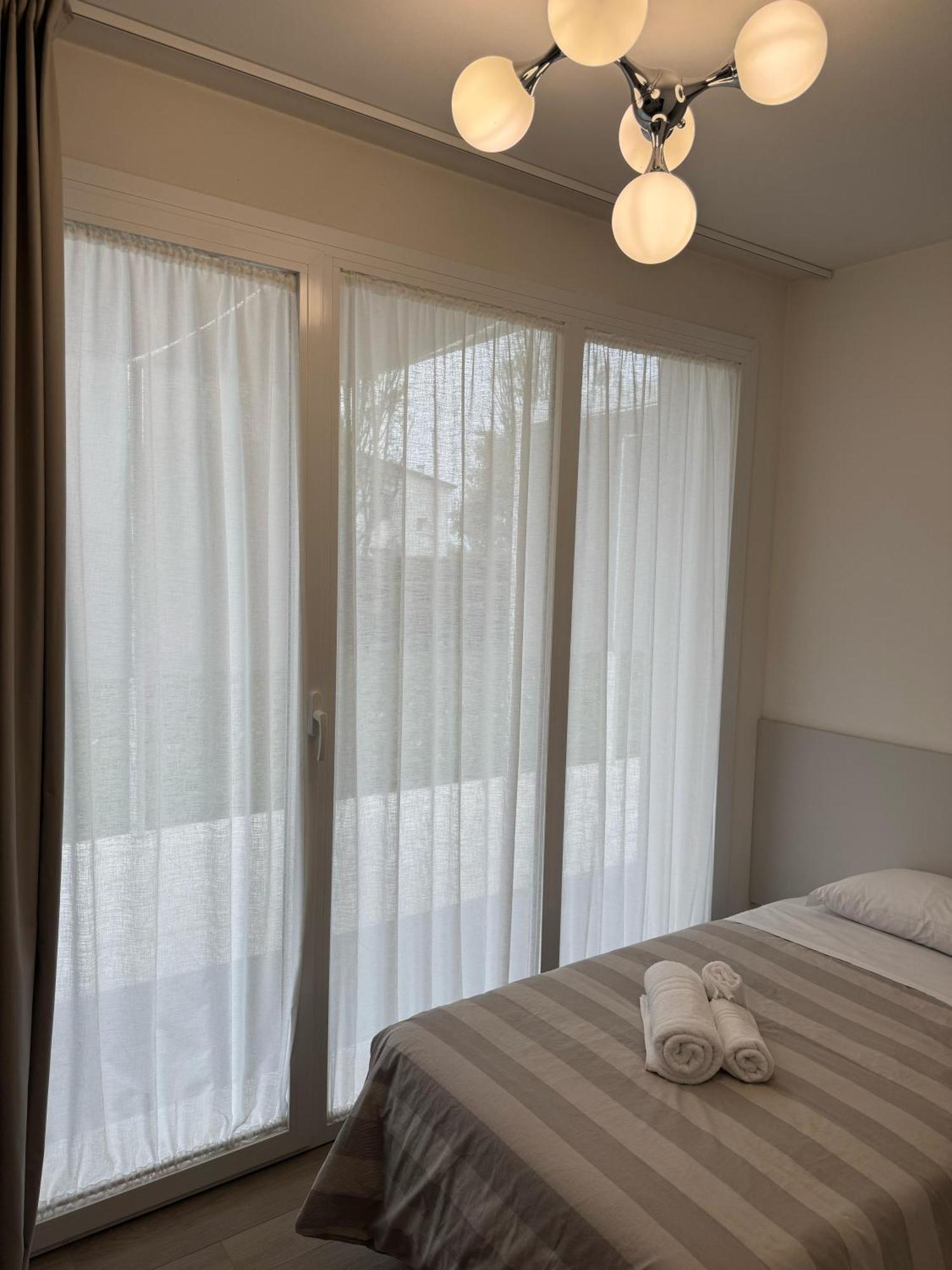 Hotel Villa Mary ซานตามาเรียดิซาลา ภายนอก รูปภาพ